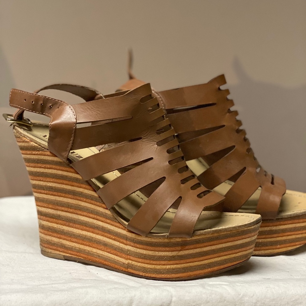 Wedge Sandals - Picture 2 of 4